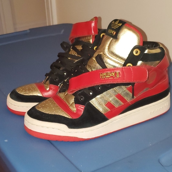 adidas forum mid hellboy